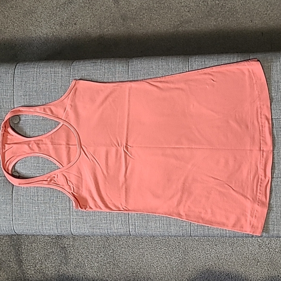 Lululemon racerback tank Sz 4 - Picture 2 of 2